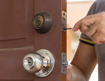 Gallery Locksmith Store San Antonio, TX 210-780-7299 - 7-Lock-Installation